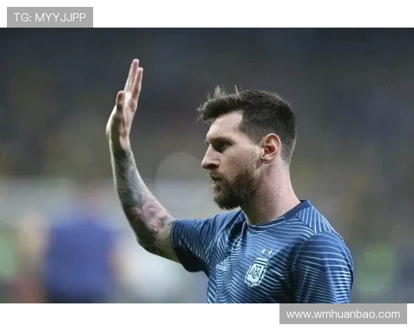 费迪南德坦言最想采访梅西揭秘球王背后的真实与未知